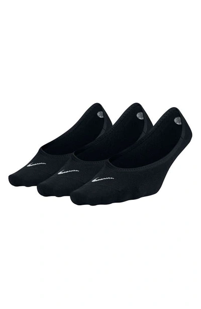 Shop Nike 3-pack No-show Socks In Black/ White