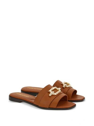 Shop Ferragamo Gancio Leather Flat Sandals In Brown