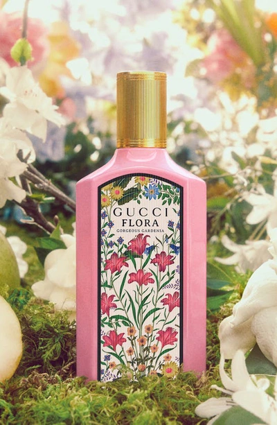 Gucci Flora Gorgeous Gardenia Eau De Parfum Travel Spray 0.33 oz / 10 ml Eau De Parfum Spray