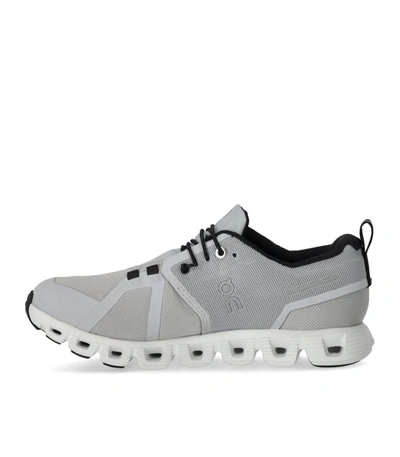 On Cloud 5 Waterproof Running Shoe In Grey