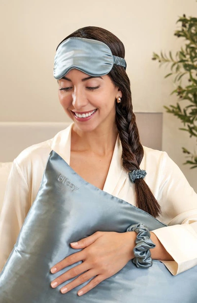Blissy Dream 4-piece Mulberry Silk Set In Ash Blue