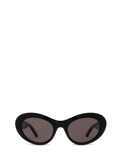 Shop Balenciaga Eyewear Cat In Black