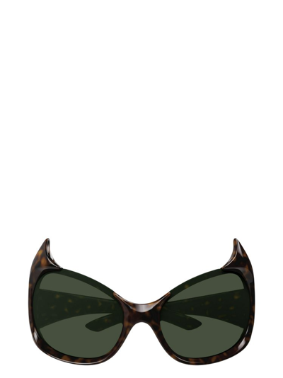 Shop Balenciaga Eyewear Gotham Cat In Brown