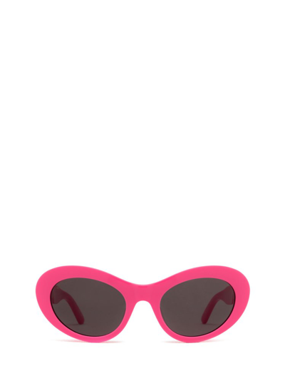 Shop Balenciaga Eyewear Cat In Pink