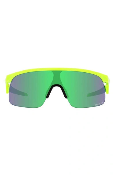 Oakley Geometric Frame Sunglasses In Light Green