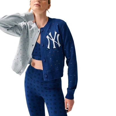 Shop Terez Gray/navy New York Yankees Cropped Button-up Cardigan