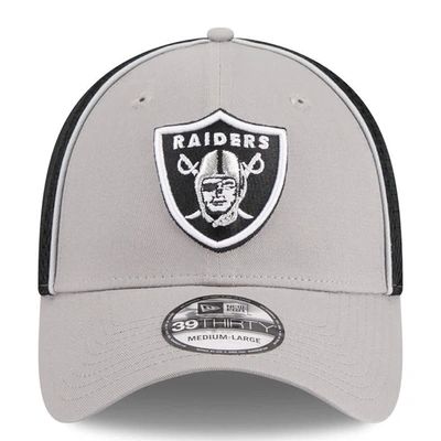 Shop New Era Gray Las Vegas Raiders  Pipe 39thirty Flex Hat