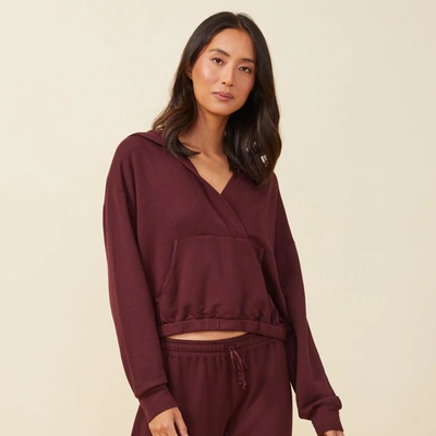 Monrow Supersoft Fleece V Hoody With Silky Piping In Merlot