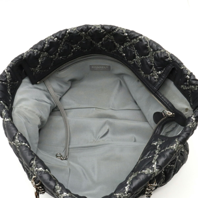 Chanel Black Tote Bags