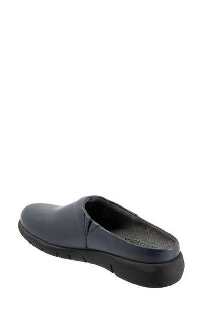 Softwalk Andria Mule In Navy Suede