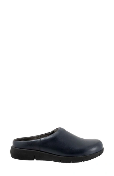 Softwalk Andria Mule In Navy Suede