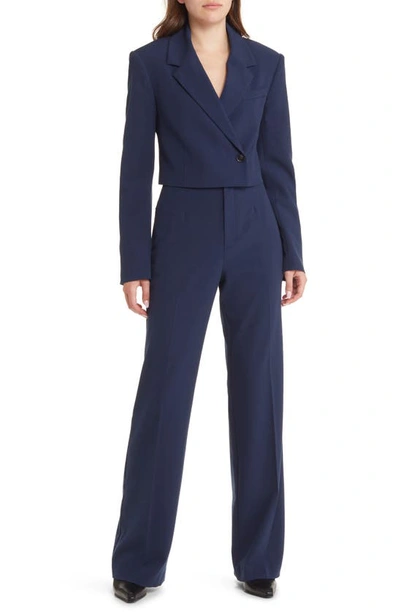 Frame Strong Shoulder Crop Blazer In Navy