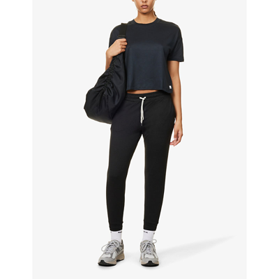Vuori Womens Black Heather Performance Tapered-leg Stretch-recycled Polyester Jogging Bottoms In Black Heather
