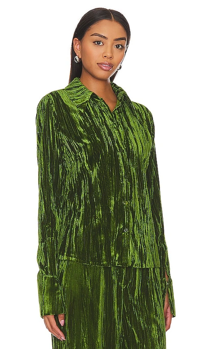 Shop Nbd Crinkled Velvet Shirt In Juniper Green