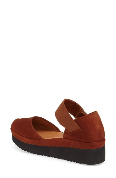 L'amour Des Pieds Amadour Platform Sandal In Chocolate