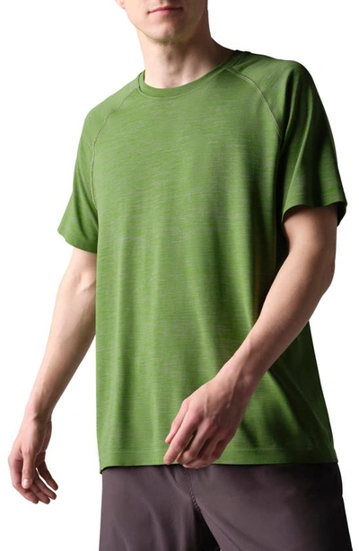 Shop Rhone Reign Tech Short Sleeve T-shirt In Campsite Green Heather
