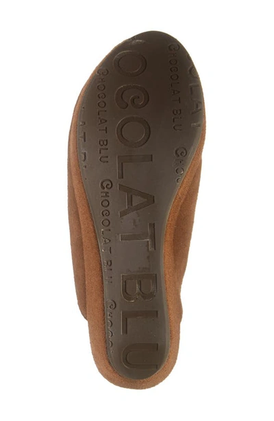 Chocolat Blu Yoselin Genuine Shearling Suede Platform Mule In Brown Suede