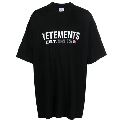 Shop Vetements T-shirts In Black