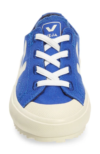 Veja Teen Blue & Ivory Canvas Flip Trainers In Paros Pierre