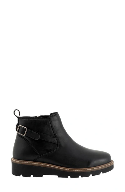 Softwalk Waneta Bootie In Black