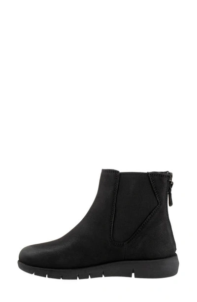 Shop Softwalk Albany Chelsea Boot In Black