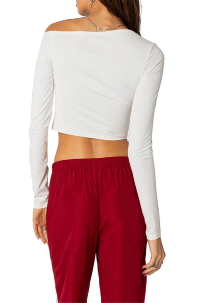 EDIKTED EDIKTED WINONA ONE-SHOULDER CROP TOP 