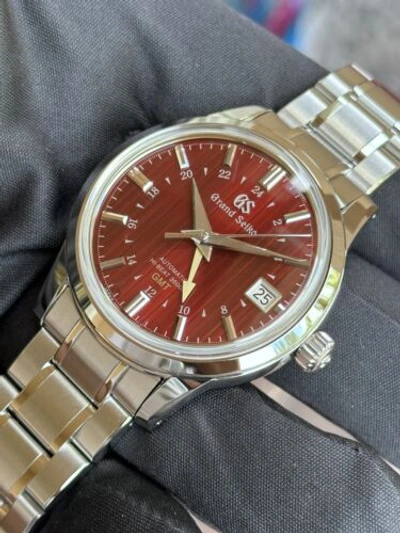 Pre-owned Grand Seiko Elegance Collection Red Dial 2023 Watch Sbgj273 Yuka Momiji