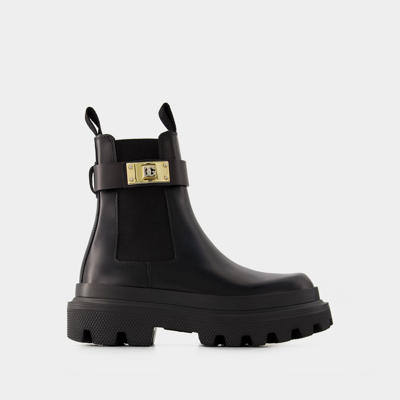 Dolce & Gabbana Leather Chelsea Boot In Black