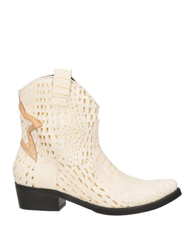 Shop 1725.a Woman Ankle Boots Ivory Size 8 Leather In White