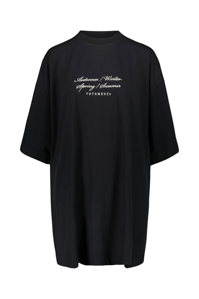 Shop Vetements 4 Season Embroidered Logo T-shirt In Black