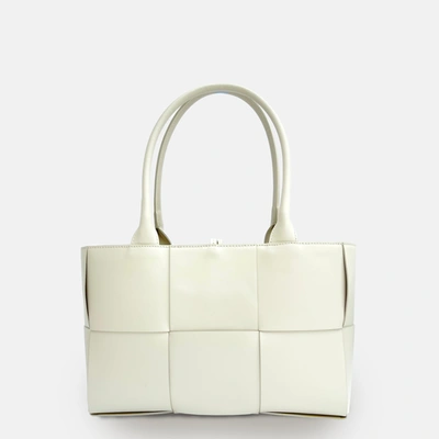 Shop Apatchy London The Tori Black Leather Tote In White