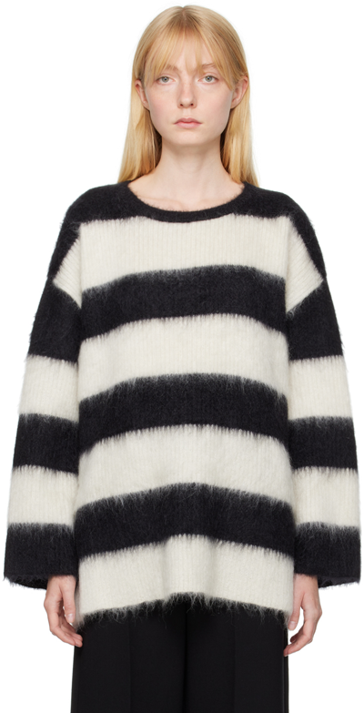 Shop Valentino Black & Off-white Oversized Sweater In 0an Avorio/nero