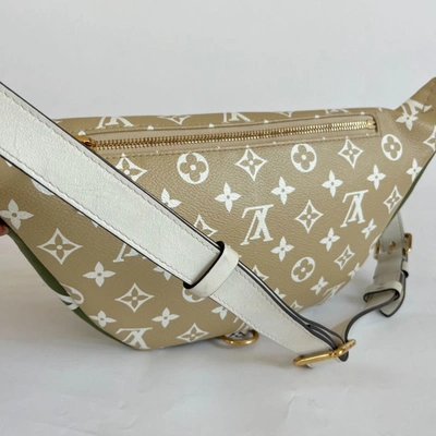 Pre-owned Louis Vuitton Bumbag Limited Runway Giant Monogram