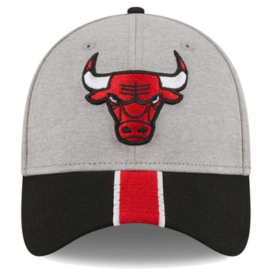 Shop New Era Gray/black Chicago Bulls Striped 39thirty Flex Hat
