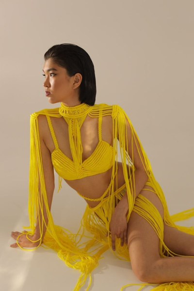 Pre-owned Handmade Macrame Set On The Beach In Yellow