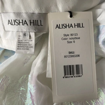 Pre-owned Sherri Hill Alisha Hill By  80123 Sleeveless V Neck Ivory / Blue Gown Size 6