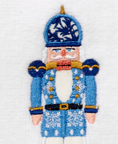 Avanti Nutcracker Trellis Cotton 4 Pack Fingertip Towel, 11" X 18" In White