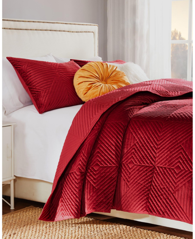 Shop Greenland Home Fashions Riviera Velvet Oversized 3 Piece Quilt Set, Full/queen In Red