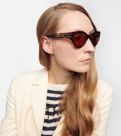 Shop Dior Signature B7i Cat-eye Sunglasses In Brown