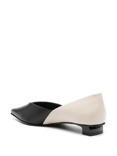 Ami Alexandre Mattiussi Pointed Toe Flat Shoes Black For Women In 001