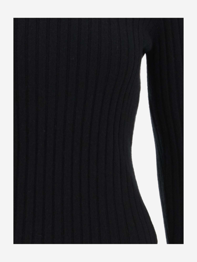 Shop Allude Ribbed Cashmere Pullover In Black