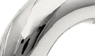 Petit Moments Simple Hoop Earrings In Silver