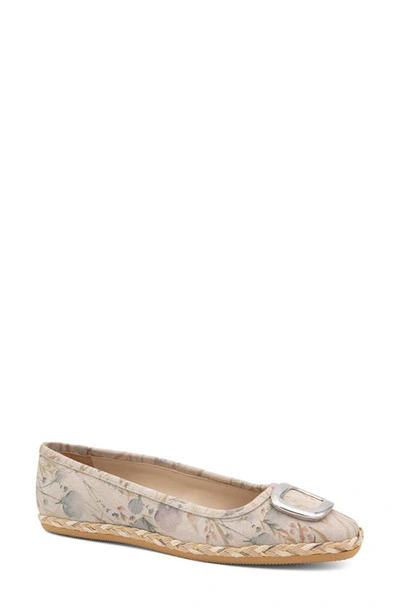 Shop Amalfi By Rangoni Gloriosa Flat In Silver Glitter Flower