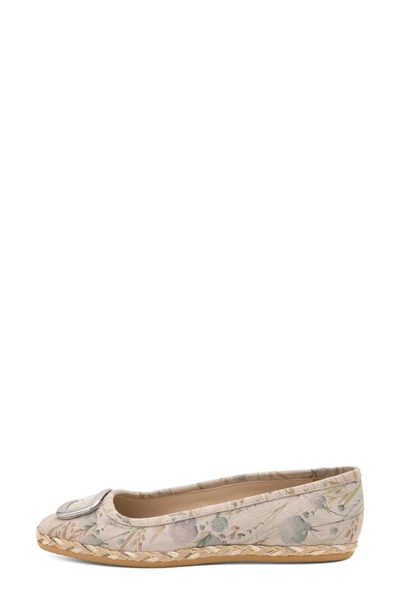 Amalfi By Rangoni Gloriosa Flat In Silver Glitter Flower