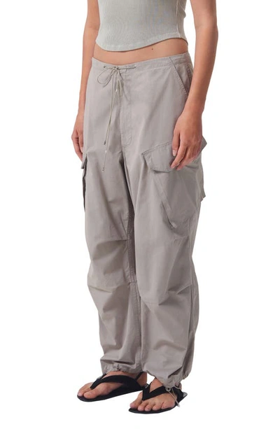 Shop Agolde Ginerva Relaxed Poplin Cargo Pants In Drab