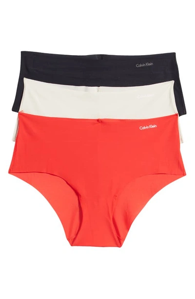Calvin Klein Invisibles Hipster Briefs In Rouge,peyote,black