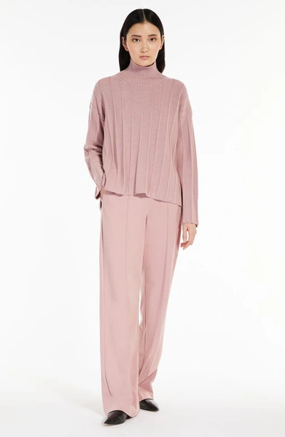 Shop Max Mara Beira High-low Virgin Wool Rib Sweater In Pink