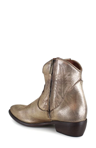 Ziginy Helisent Water Resistant Western Boot In Gold Leather
