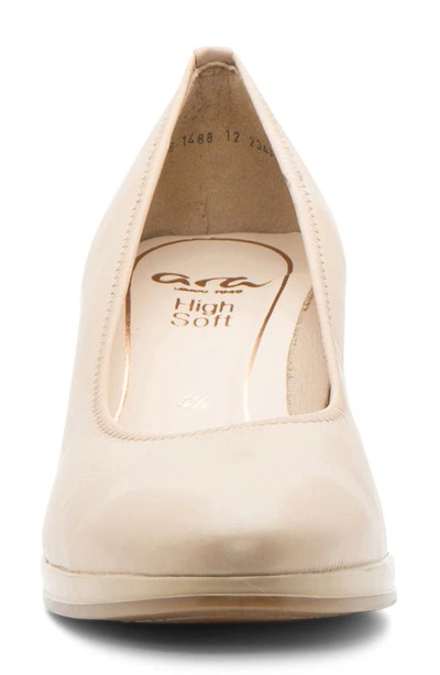 Ara Ophelia Pump In Sand