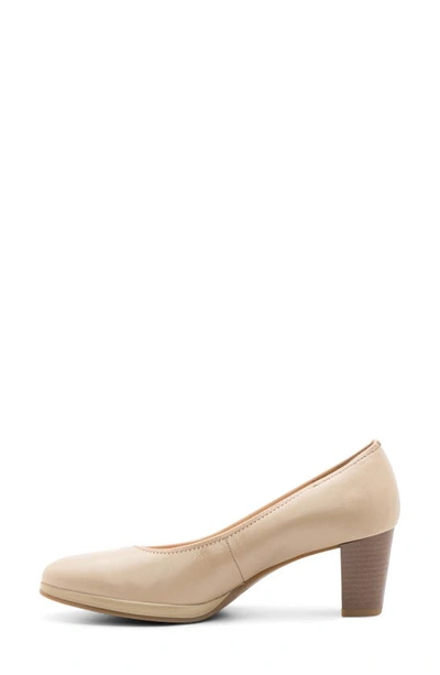 Ara Ophelia Pump In Sand